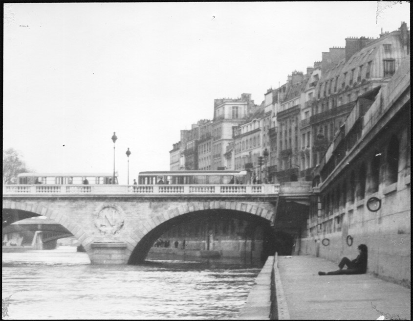 Photo de Phan sur les bords de la Seine à Paris