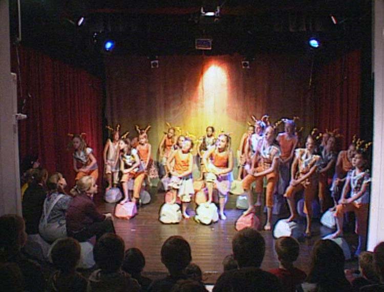 Foto aus dem Musical Die Reise zum Saturn