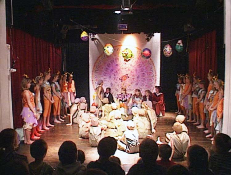 Foto aus dem Musical Die Reise zum Saturn