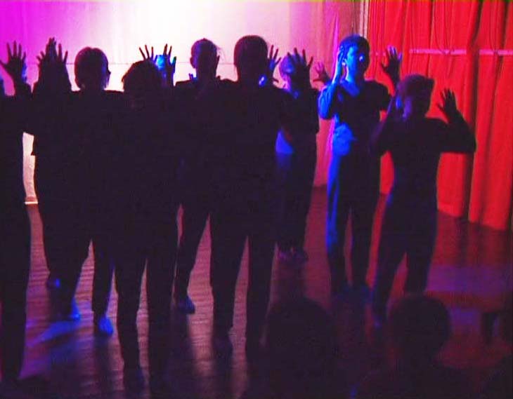 Foto aus dem Musical Die Wassertänzer