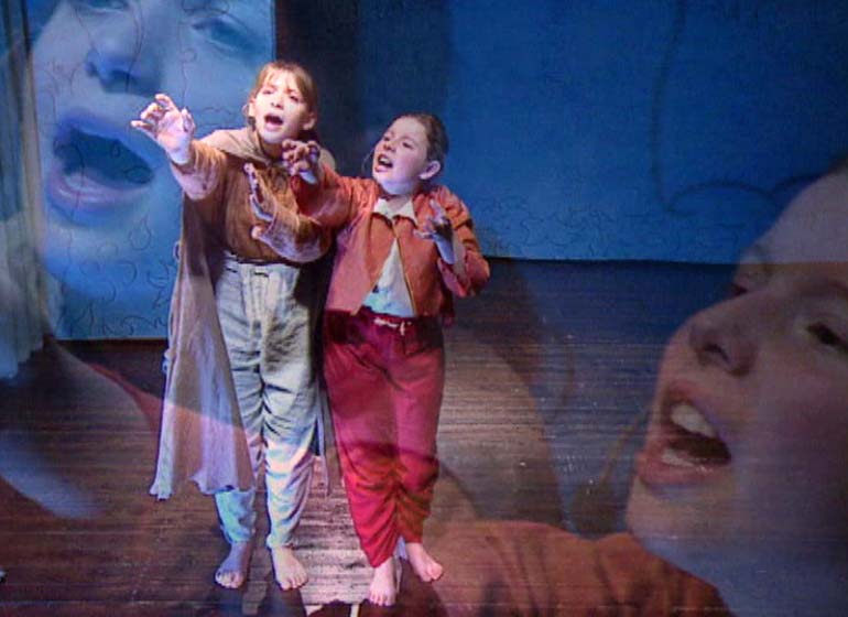 Foto aus dem Musical Tom und der Vogel des Glücks