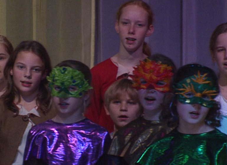 Foto aus dem Musical Tom und der Vogel des Glücks